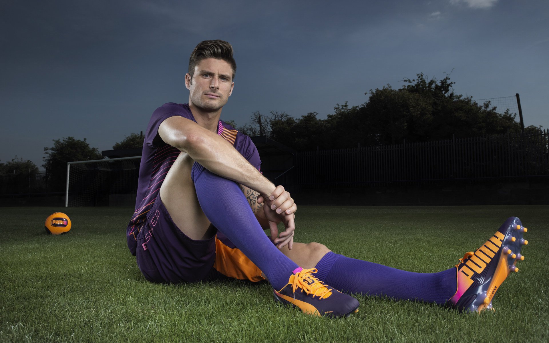 数字化赛事直播平台大幅提升，全球观众可以实时观看比赛，数字体育竞技大赛